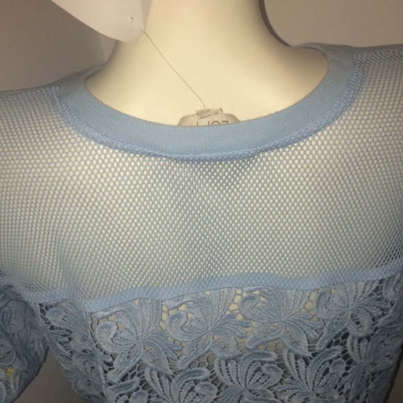 Ann Taylor Loft blue crochet & mesh top NWT - Picture 6 of 12